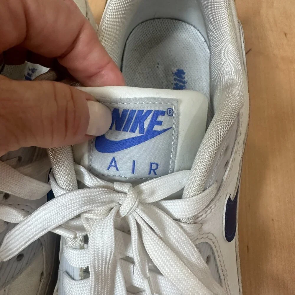 Nike Air Max 90 White with Blue Swoosh Size 9 / 40.5